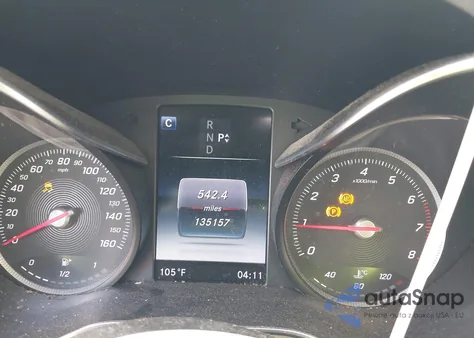 2016 Mercedes-Benz C 300 Luxury/Sport z USA, uszkodzony, nr VIN 55SWF4JB3GU163946